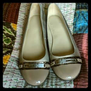 Naturalizer flats